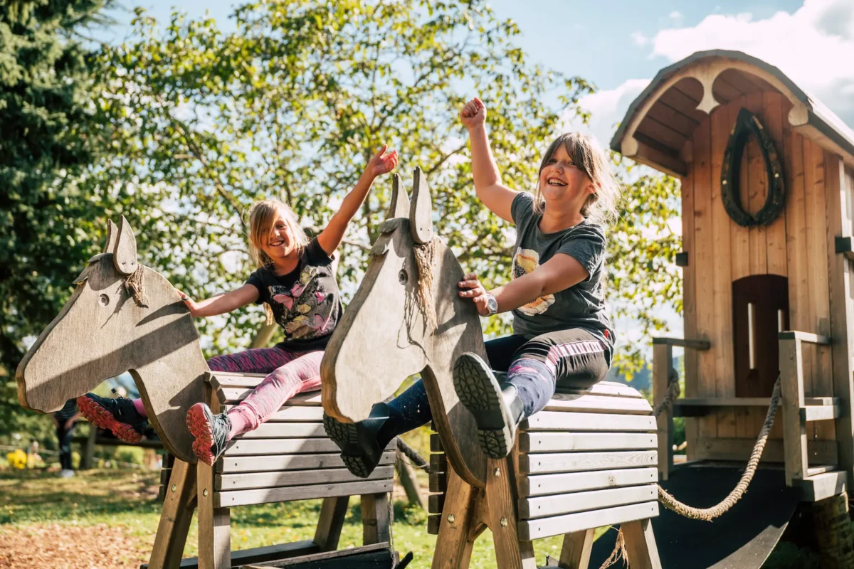 Spielplatz-1-e1787064888314